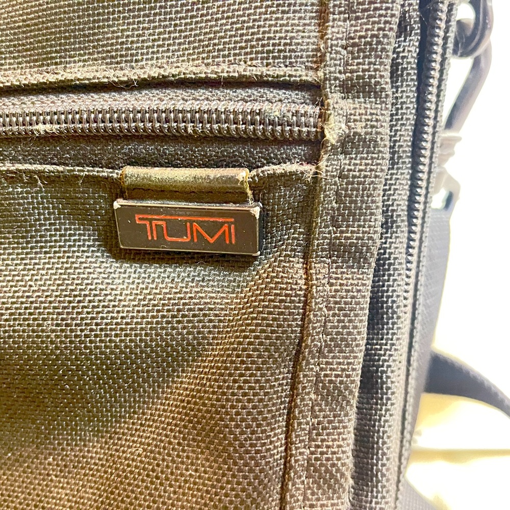 Tumi